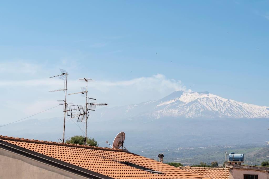 Un Passo Dal Mare Due Dall'Etna جيارديني ناكسوس المظهر الخارجي الصورة